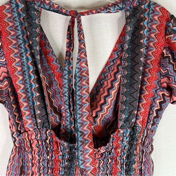 Earthbound Knee Length Dress Women’s Pink Blue Chevron V Neck Open Back Boho M - Picture 9 of 13